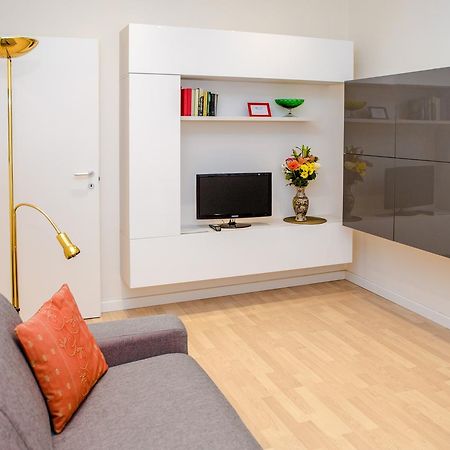 Guesthost - Istria M5 Cozy Apartment Milano Exteriör bild